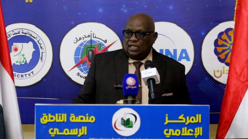 ردا علي مزاعمه: الحكومة تطالب نويصر بقائمة للمعتقلين