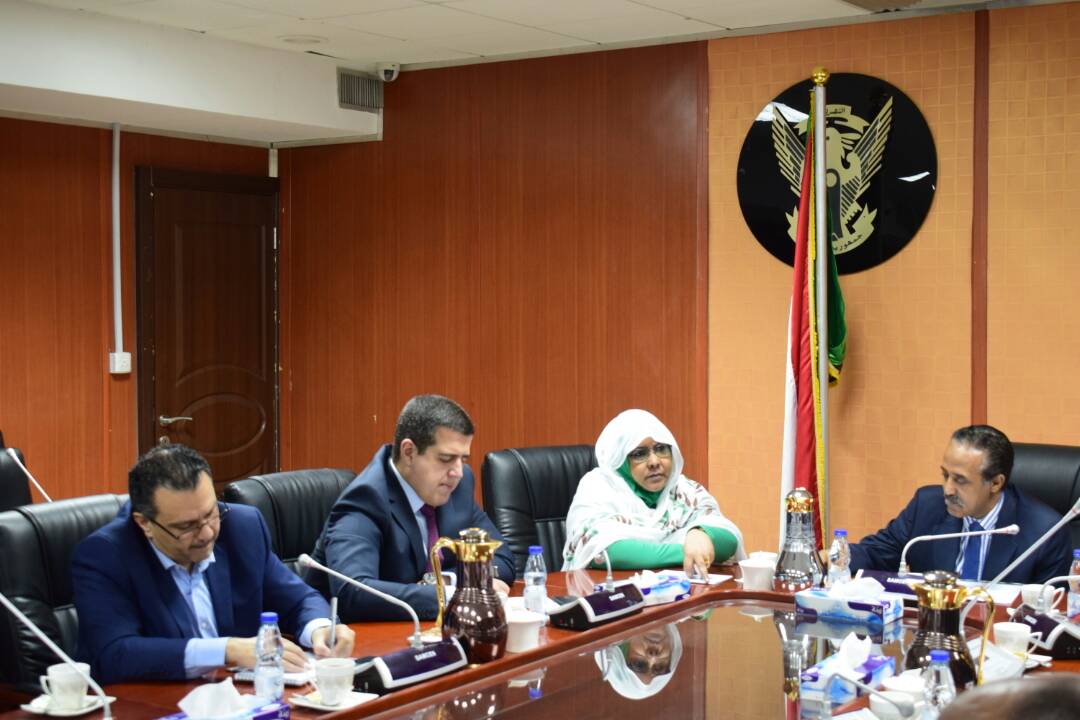 تعاون بين بنك الخرطوم ووزارة العدل