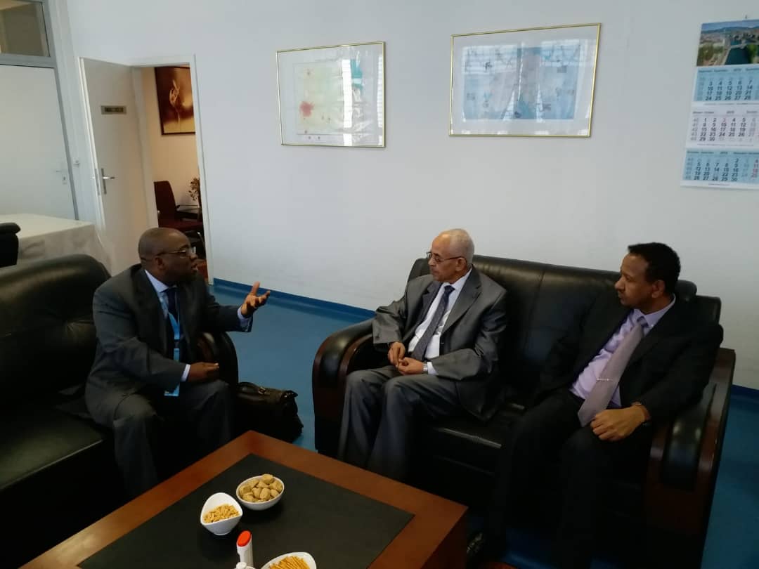 الخبير المستقل يزور بعثة السودان “بجنيف”ويلتقي وزير العدل 